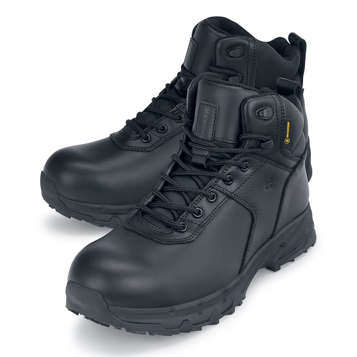The Engineer IV CT from Shoes For Crews is an slip-resistant safety shoe designed to provide unbeatable comfort and protection throughout the working day, pair seen from the left side, emphasised on the tip of the left shoe.