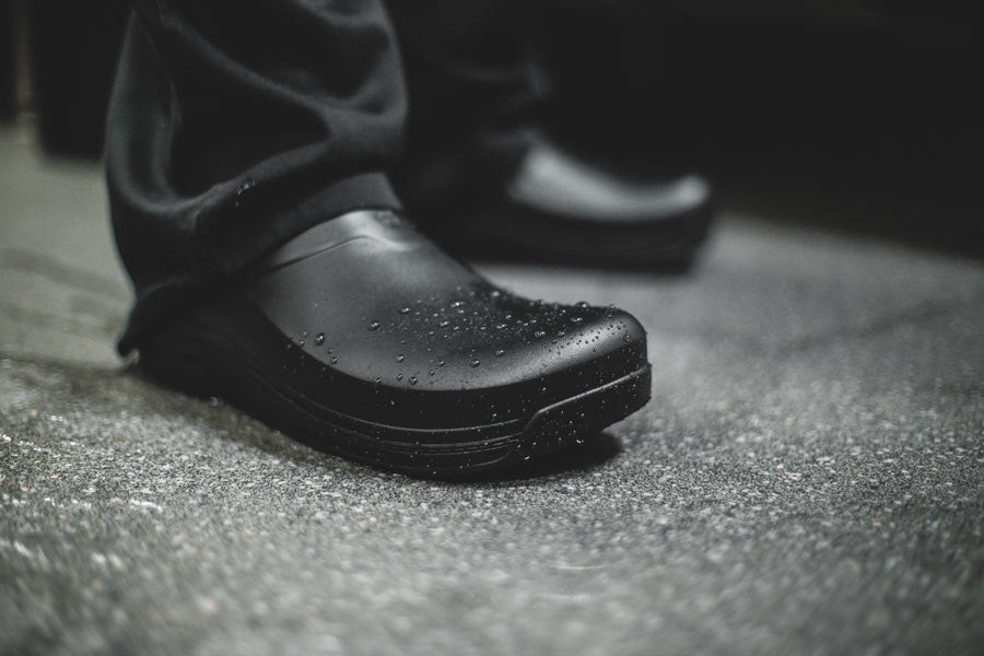 Men's Hospitality Shoes